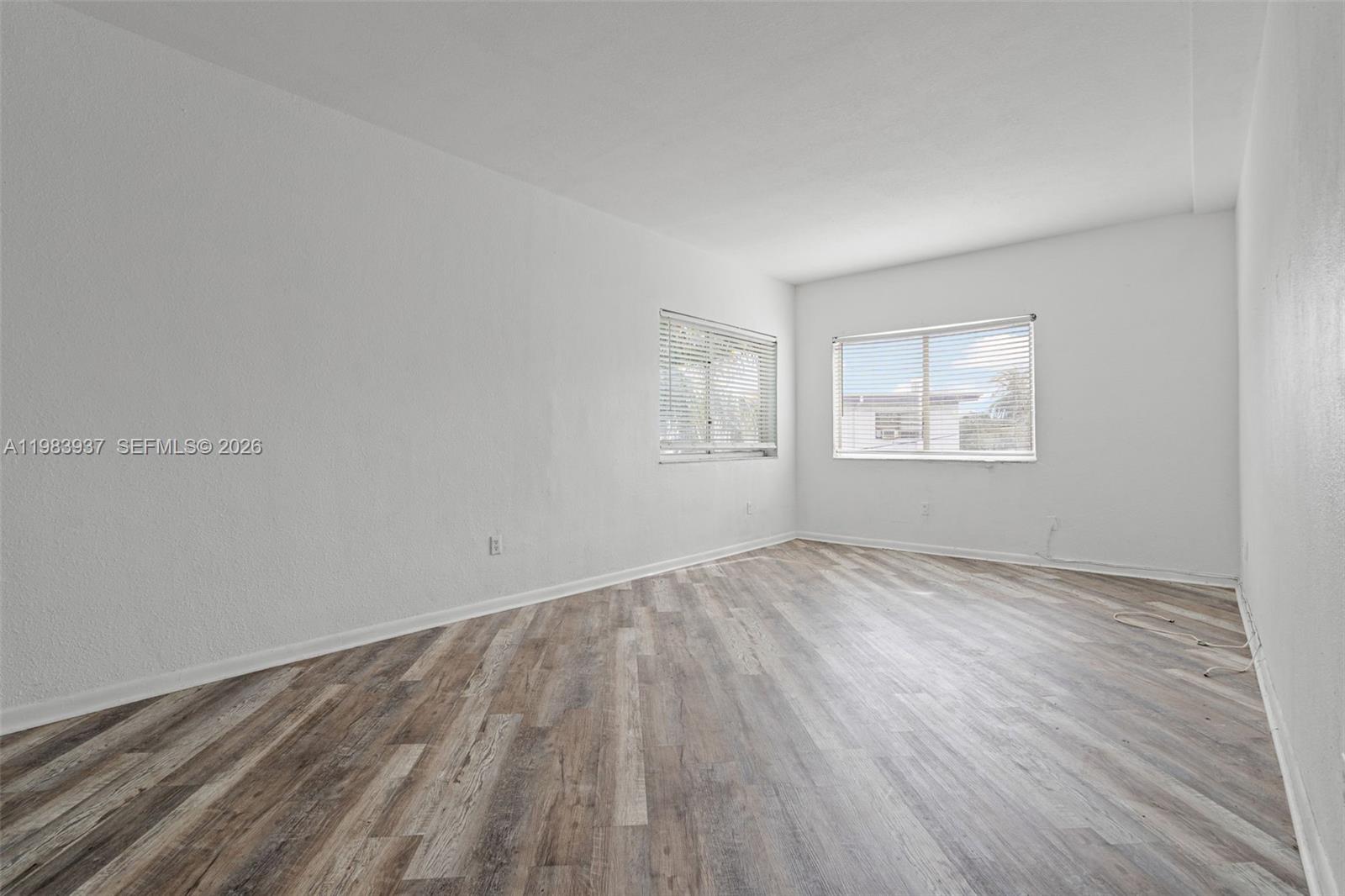 1185 Marseille Dr #202 Miami Beach, FL 33141