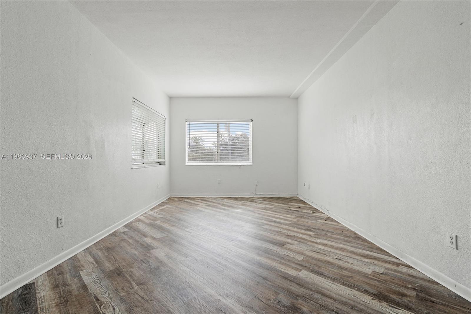 1185 Marseille Dr #202 Miami Beach, FL 33141