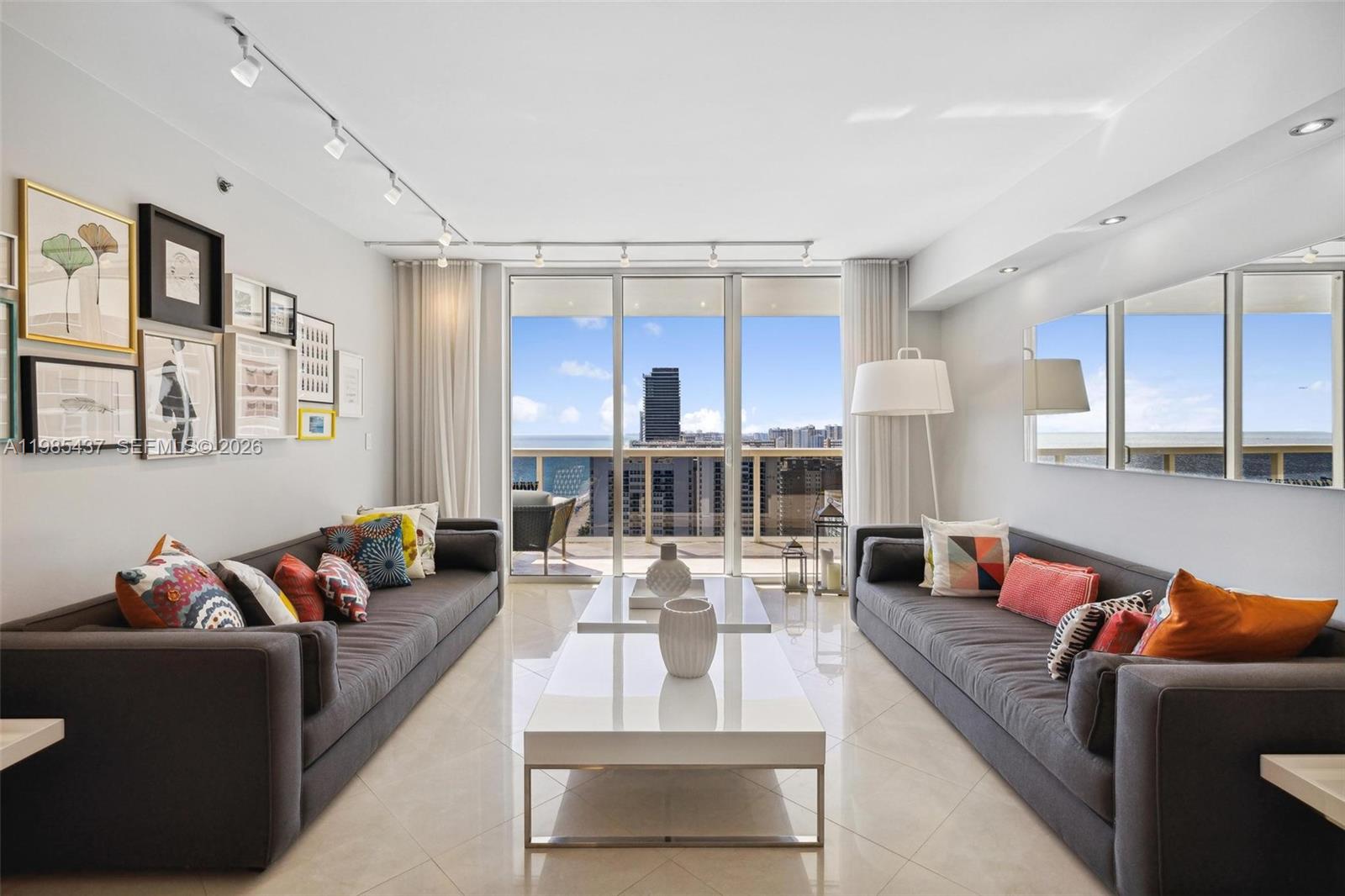 1830 S Ocean Dr #2703 Hallandale Beach, FL 33009