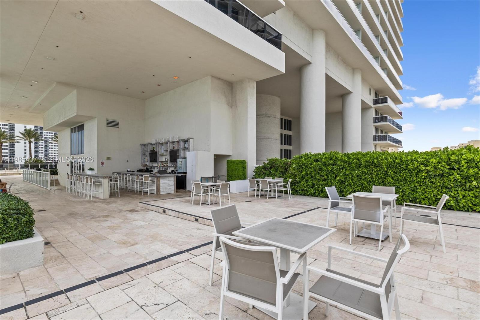 1830 S Ocean Dr #2703 Hallandale Beach, FL 33009