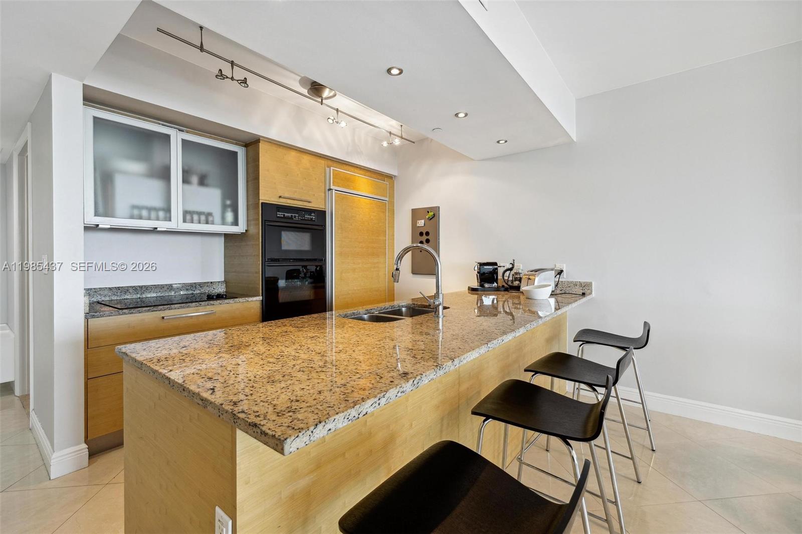 1830 S Ocean Dr #2703 Hallandale Beach, FL 33009