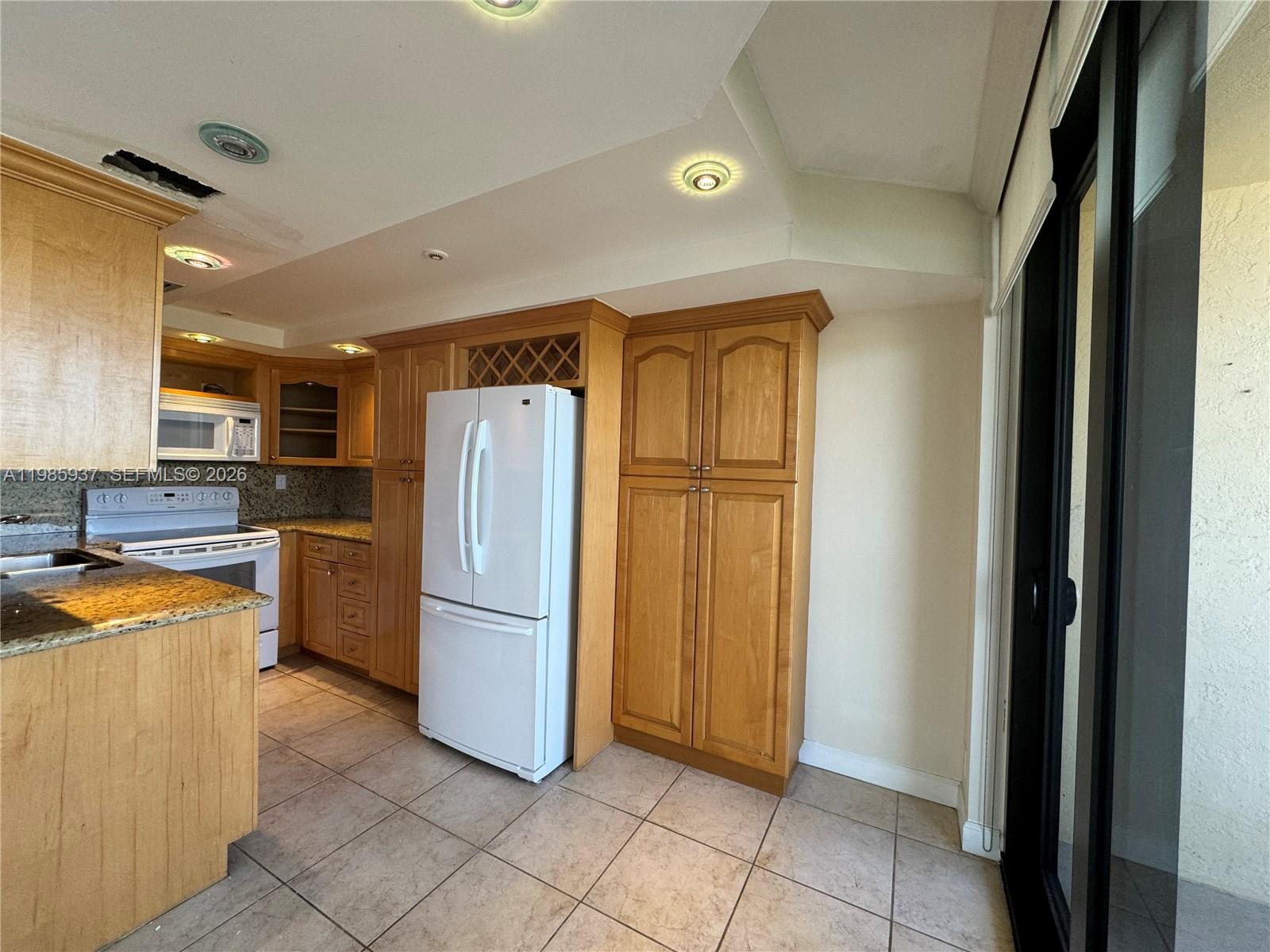 2555 Collins Ave #2002 Miami Beach, FL 33140