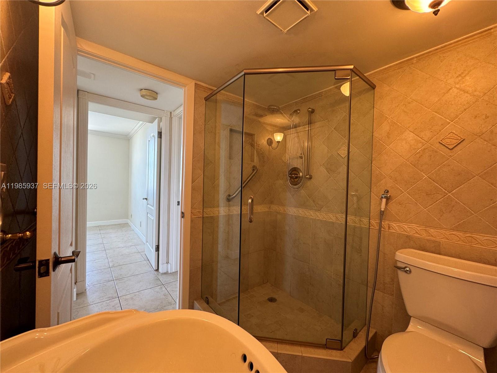 2555 Collins Ave #2002 Miami Beach, FL 33140