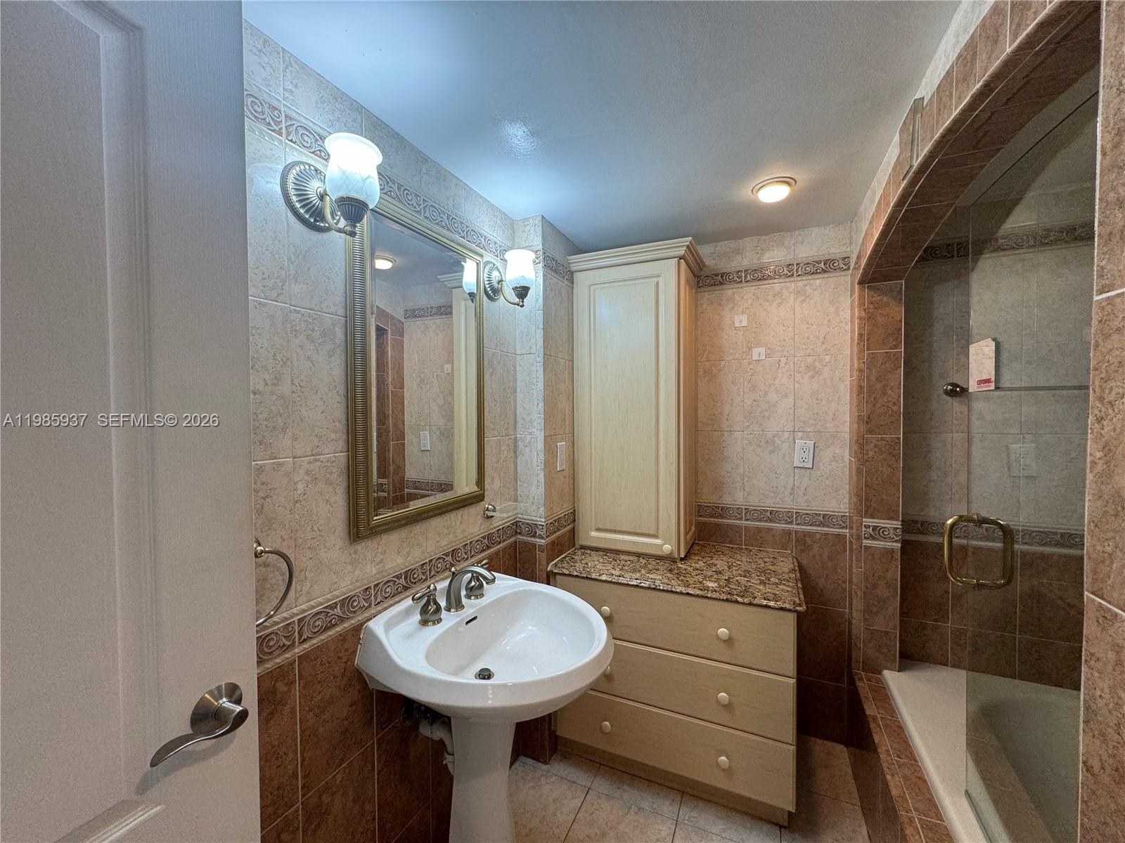 2555 Collins Ave #2002 Miami Beach, FL 33140