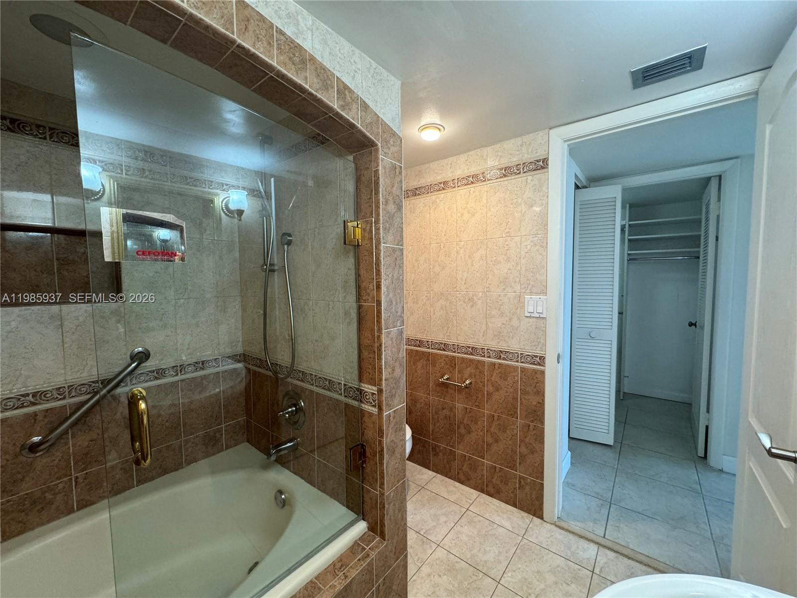 2555 Collins Ave #2002 Miami Beach, FL 33140