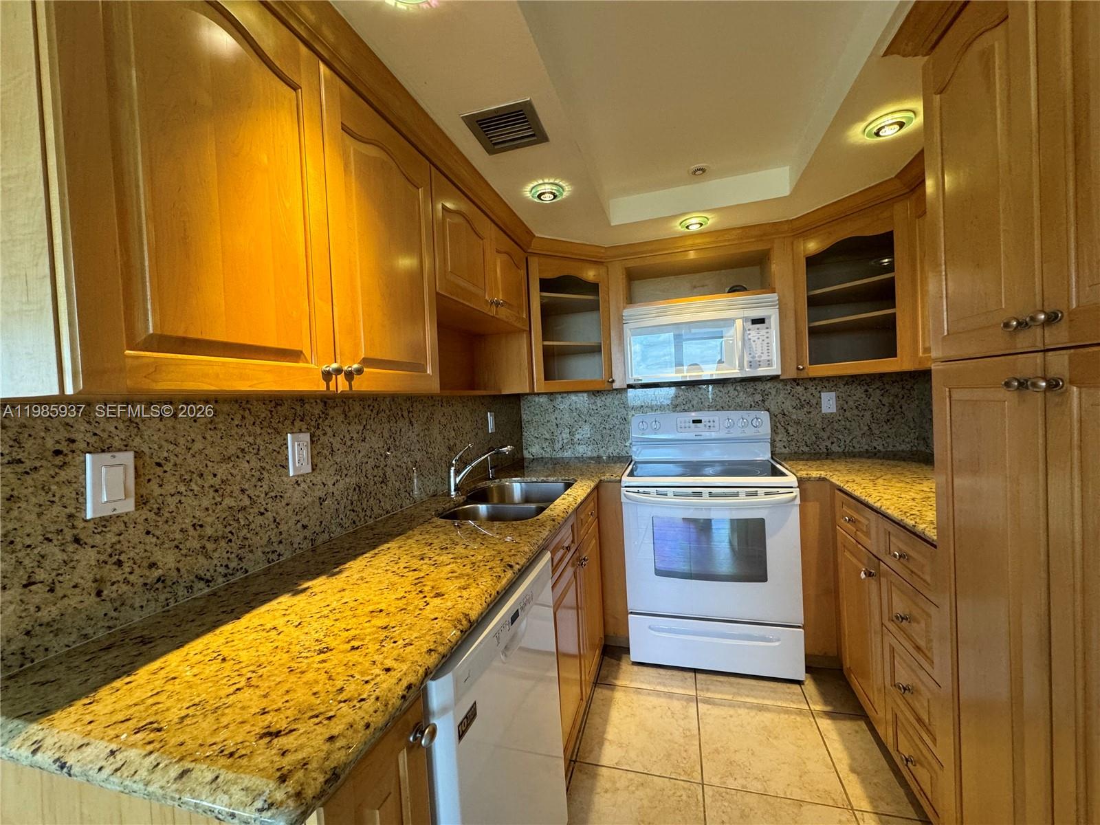 2555 Collins Ave #2002 Miami Beach, FL 33140