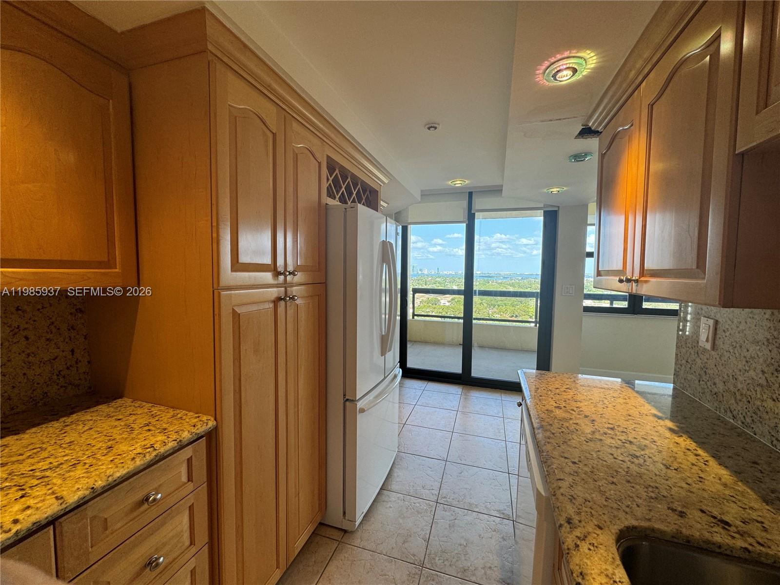 2555 Collins Ave #2002 Miami Beach, FL 33140