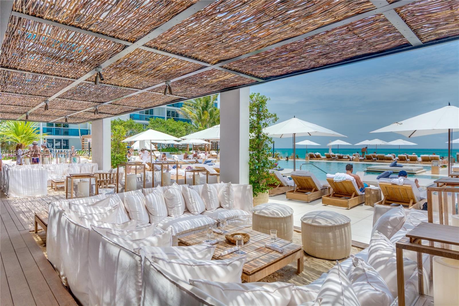 2301 Collins Ave #1009 Miami Beach, FL 33139