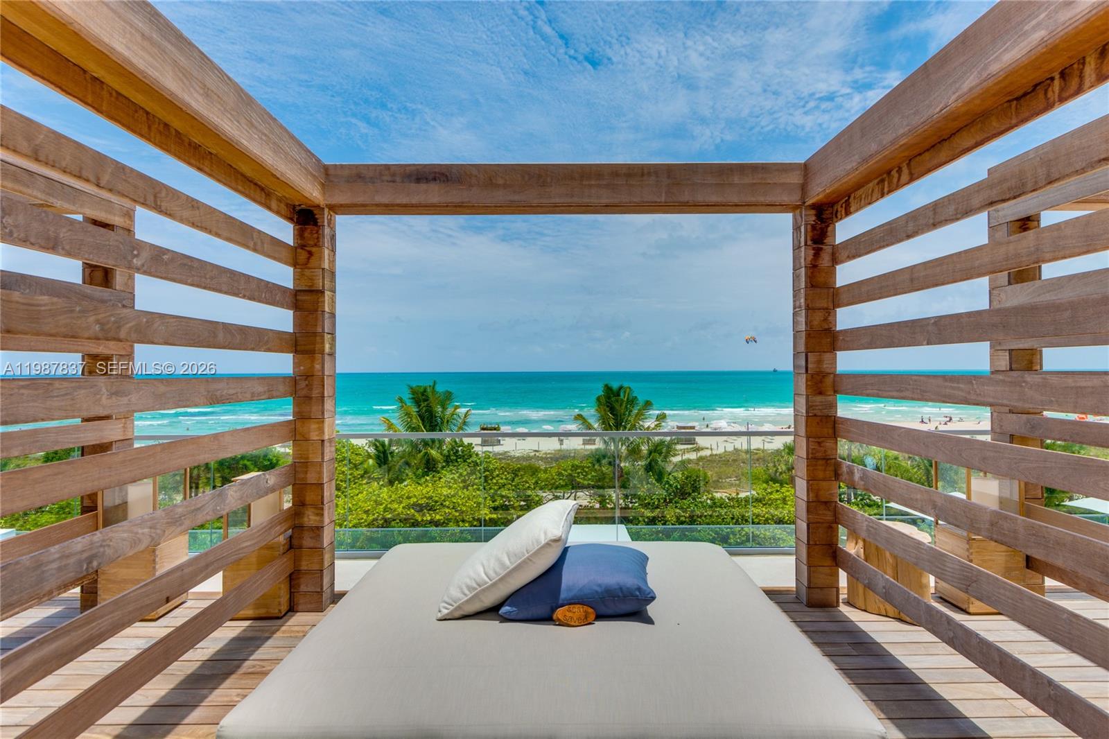 2301 Collins Ave #1009 Miami Beach, FL 33139