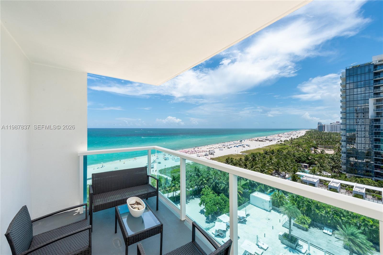 2301 Collins Ave #1009 Miami Beach, FL 33139