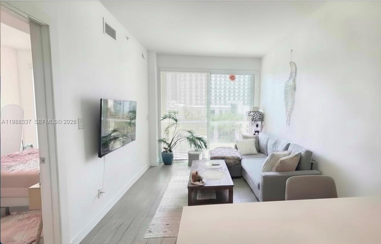 321 NE 26th St #514 Miami, FL 33137