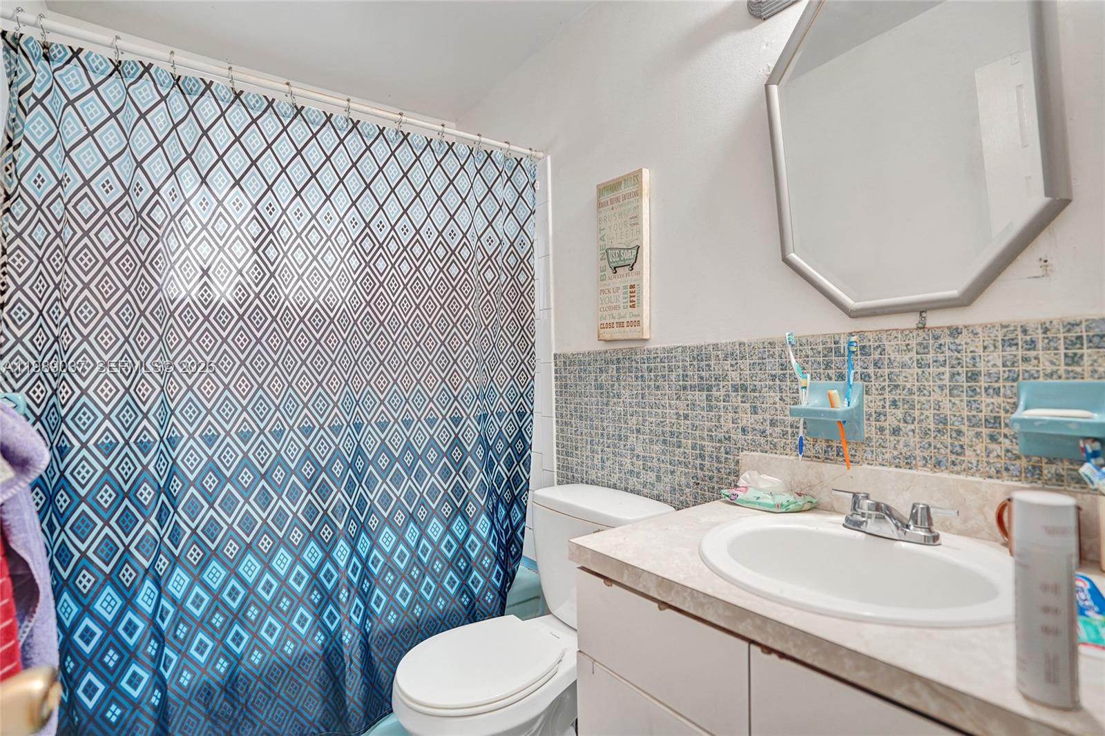 1157 NW 45th Ave Lauderhill, FL 33313