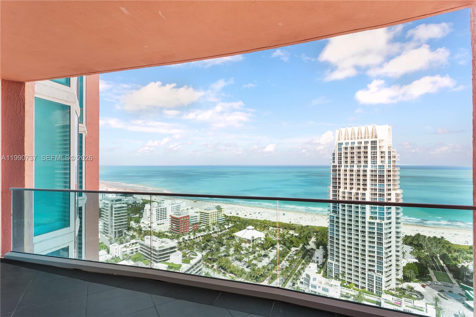 300 S Pointe Dr #3405 Miami Beach, FL 33139