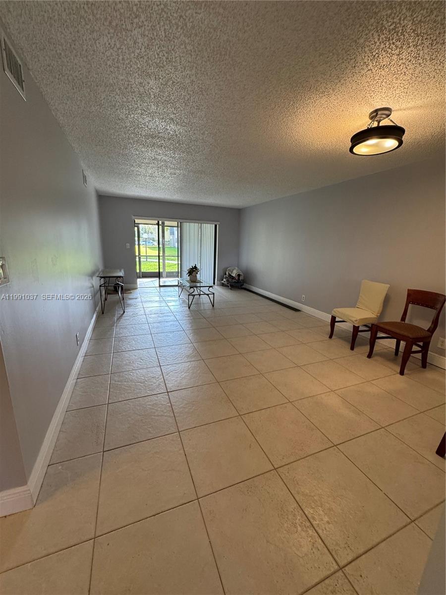 6095 N Sabal Palm Blvd #104 Tamarac, FL 33319