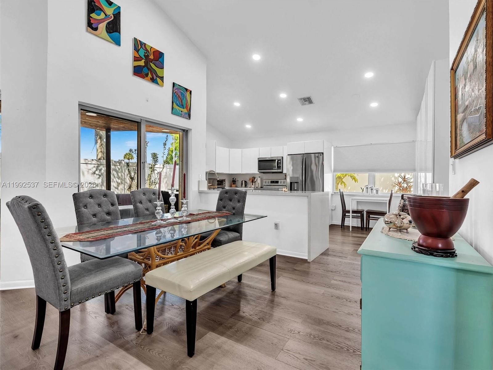 371 NW 101st Ter Pembroke Pines, FL 33026