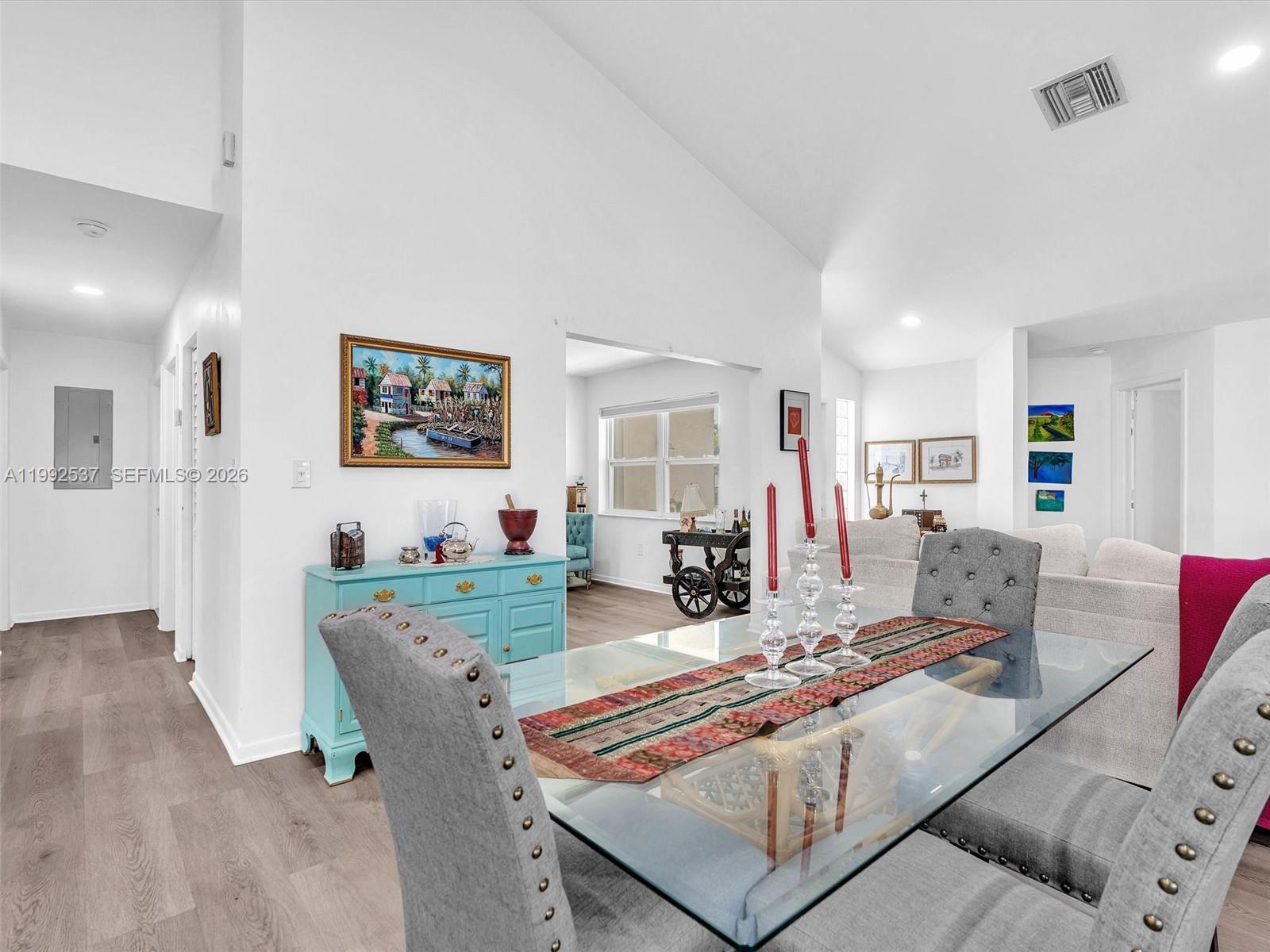 371 NW 101st Ter Pembroke Pines, FL 33026