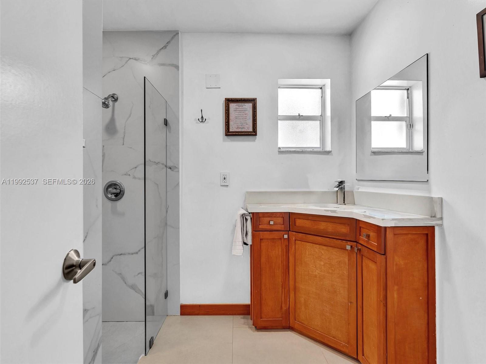 371 NW 101st Ter Pembroke Pines, FL 33026