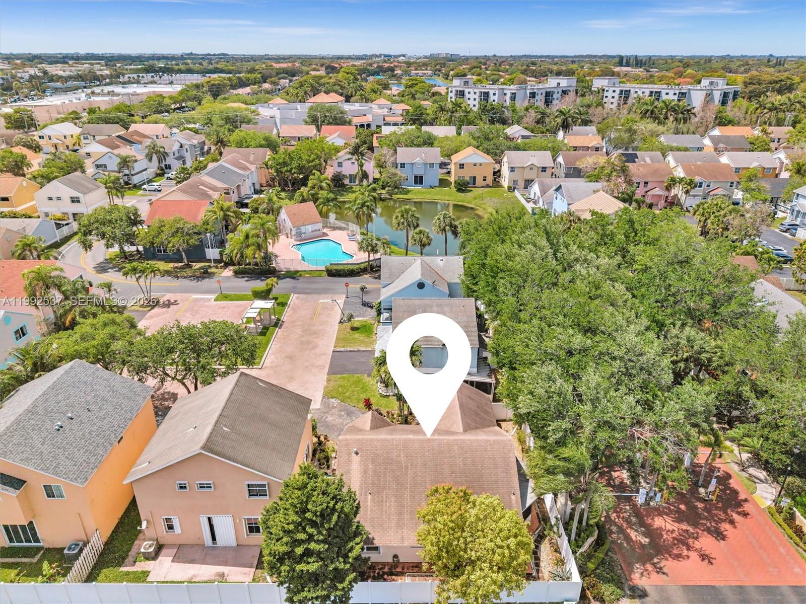 371 NW 101st Ter Pembroke Pines, FL 33026