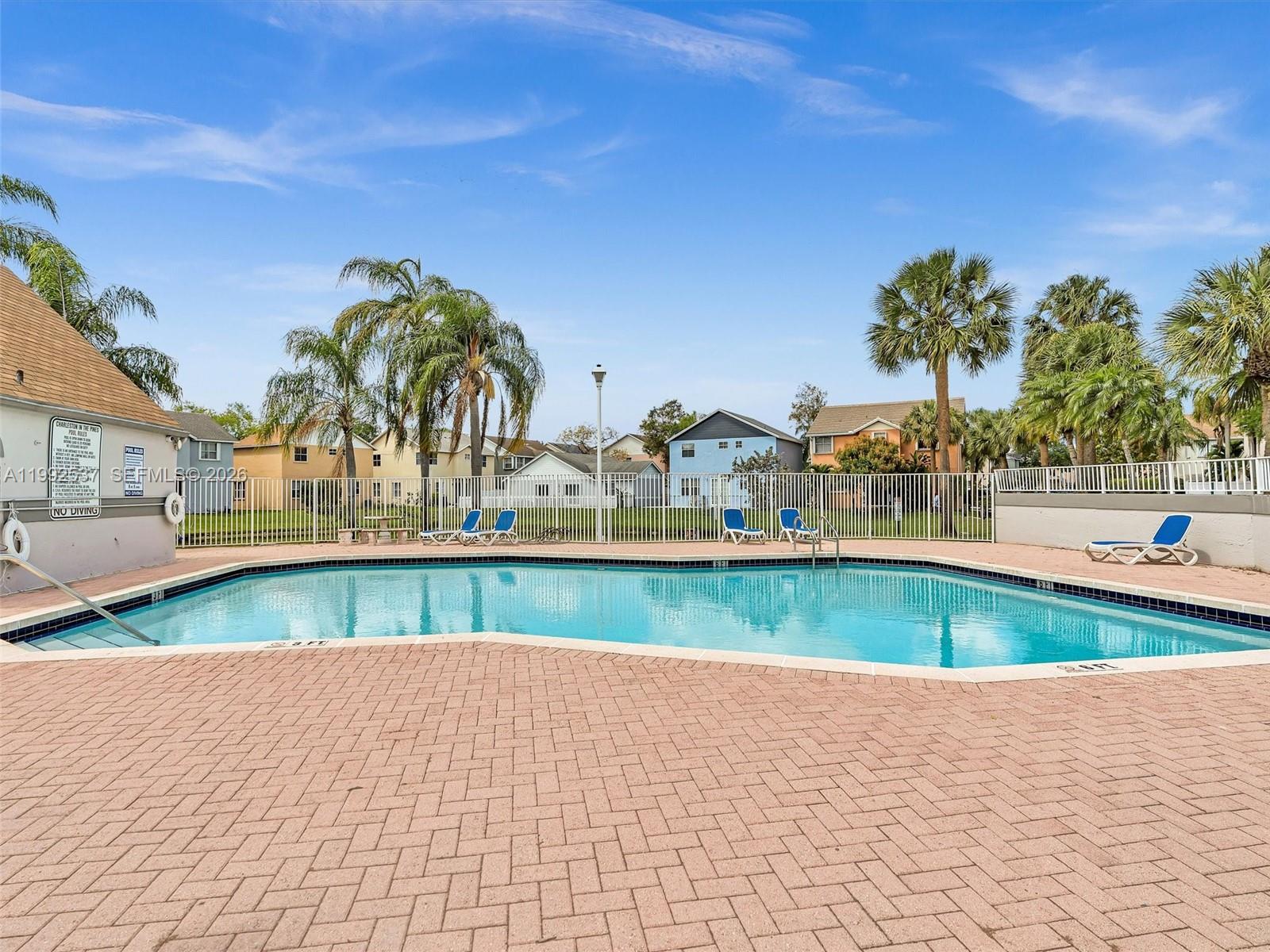 371 NW 101st Ter Pembroke Pines, FL 33026