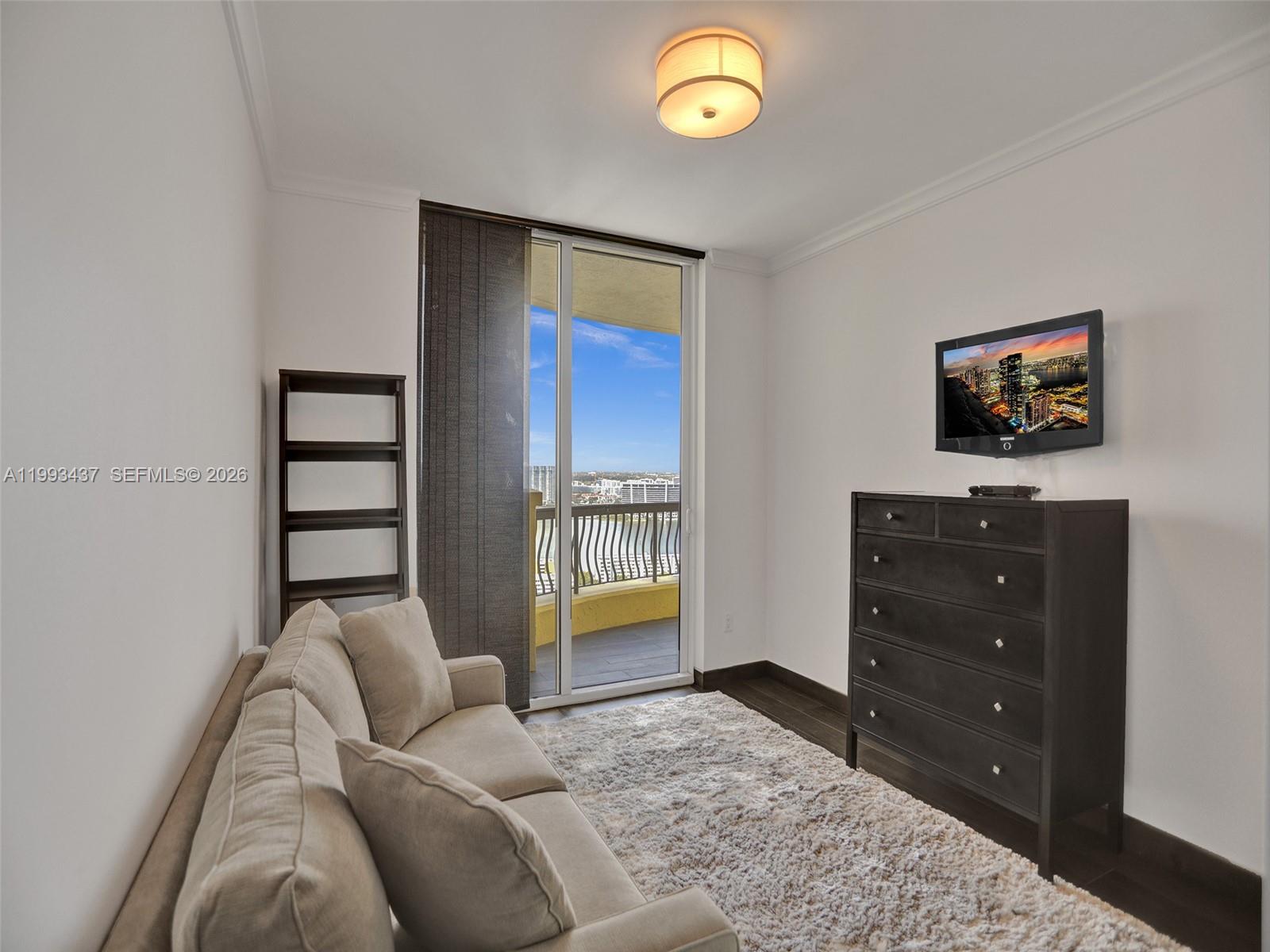 image Acqualina Residences27