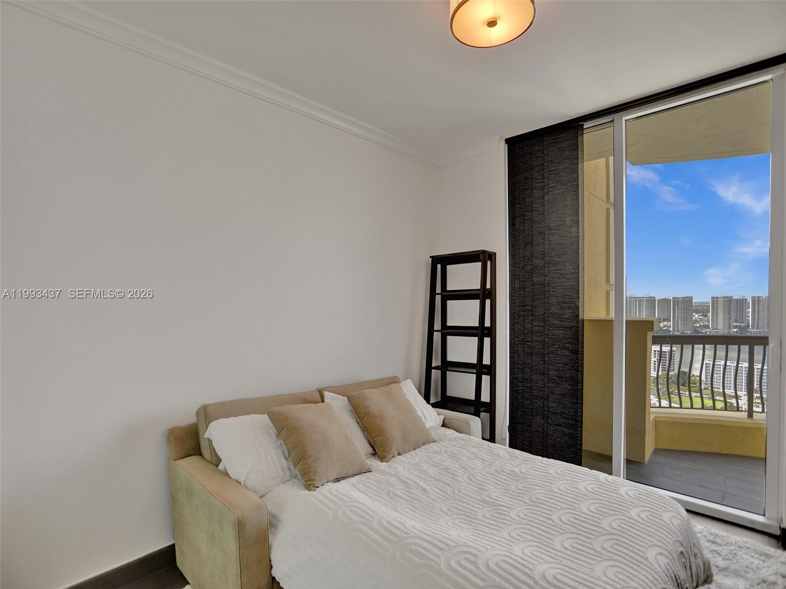 image Acqualina Residences44