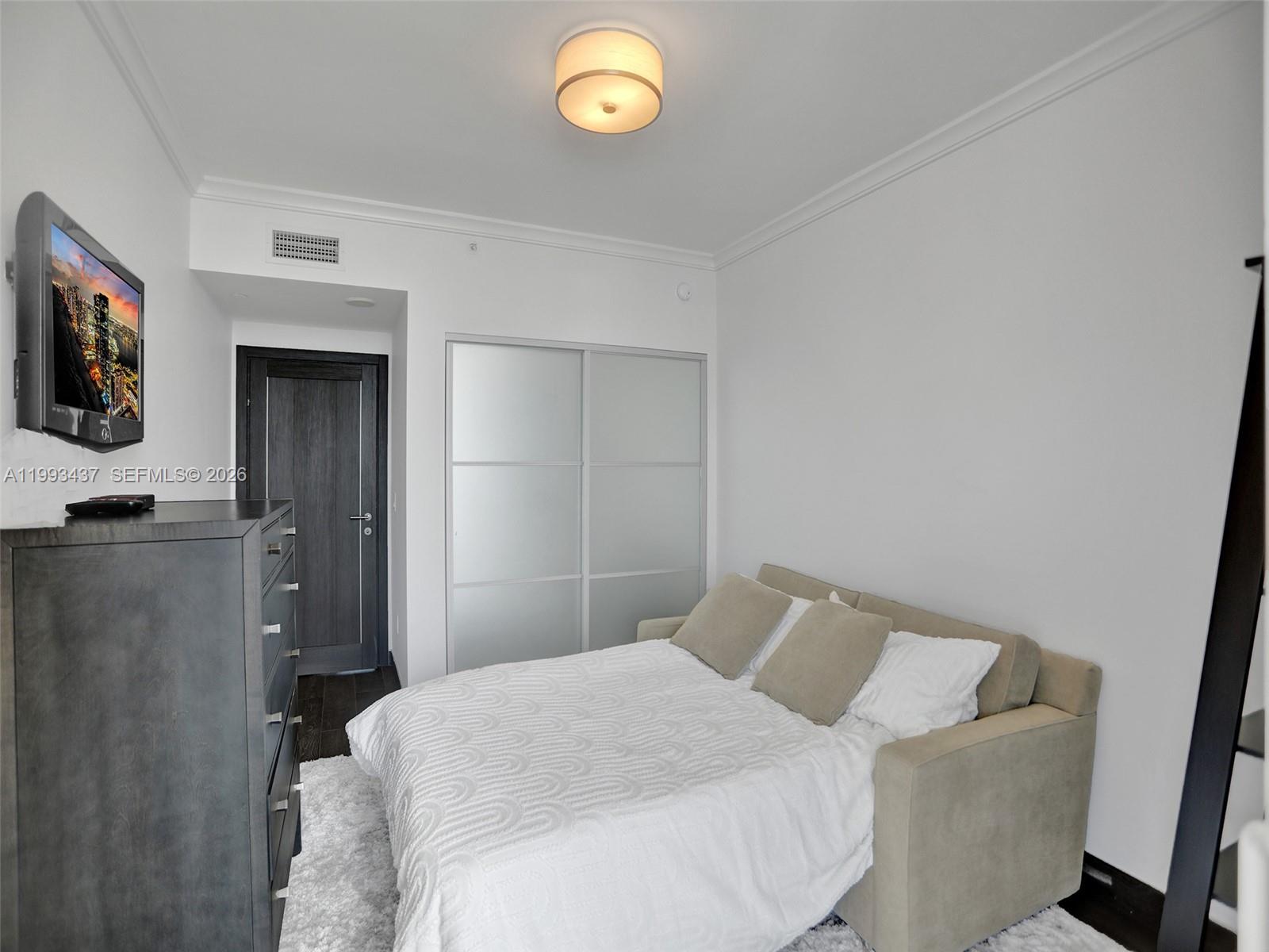 image Acqualina Residences47