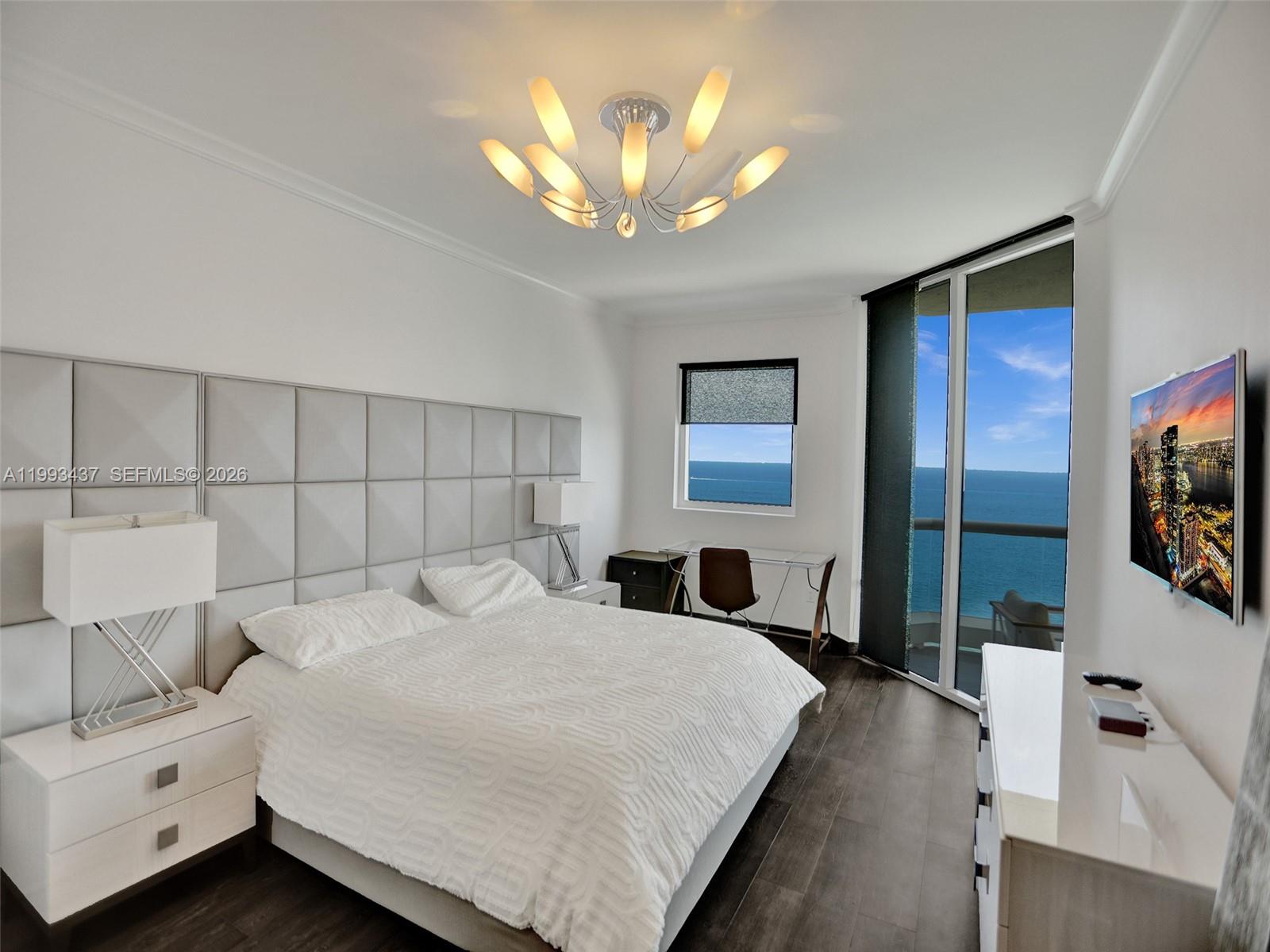 image Acqualina Residences50