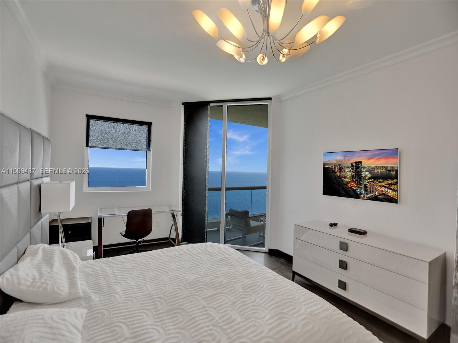 image Acqualina Residences51