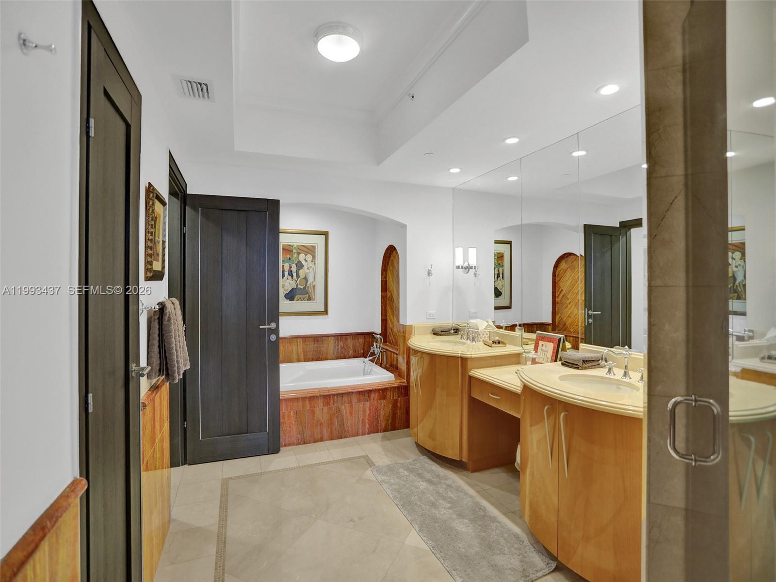 image Acqualina Residences56