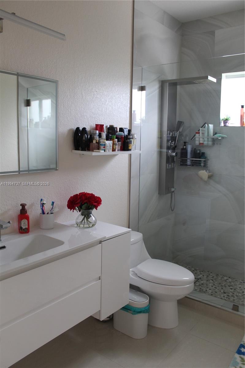 15580 SW 176th Ter Miami, FL 33187