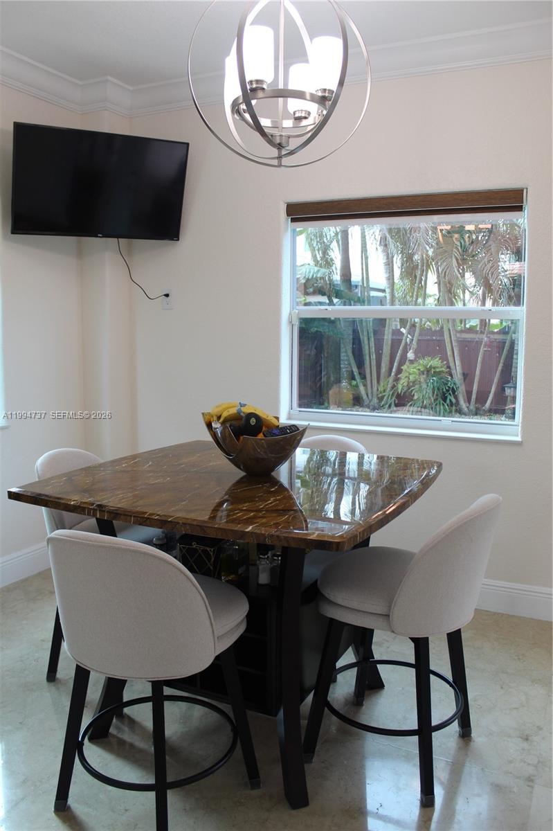 15580 SW 176th Ter Miami, FL 33187