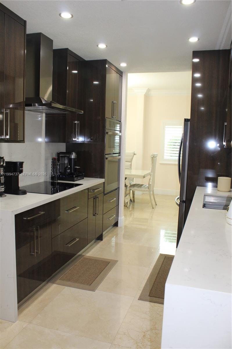 15580 SW 176th Ter Miami, FL 33187