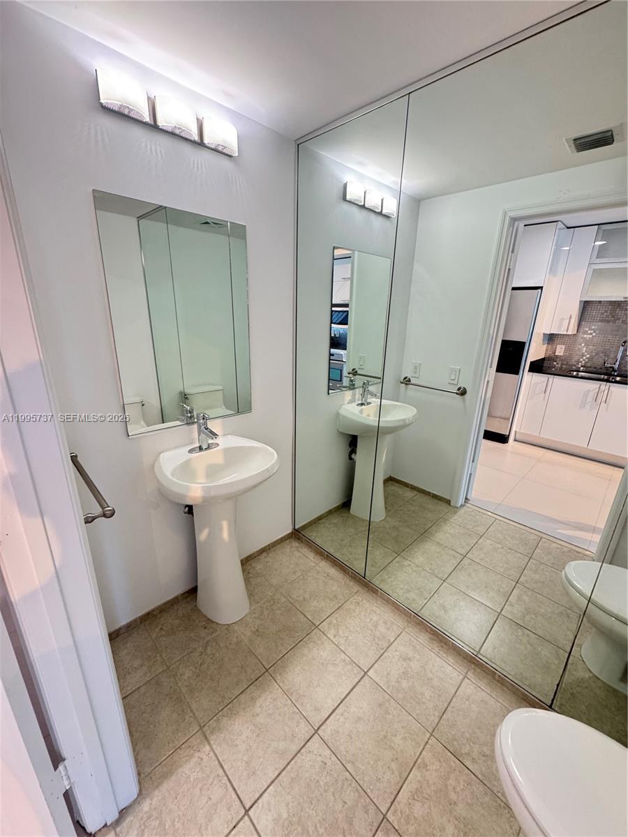 image Infinity at Brickell8