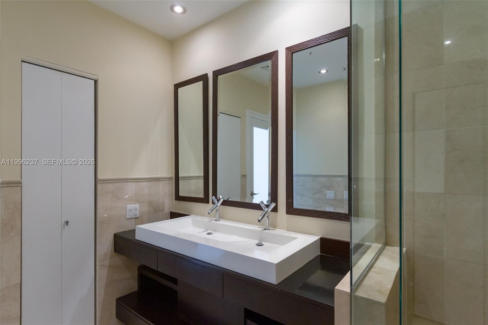 888 Brickell Key Dr #PH2802 Miami, FL 33131