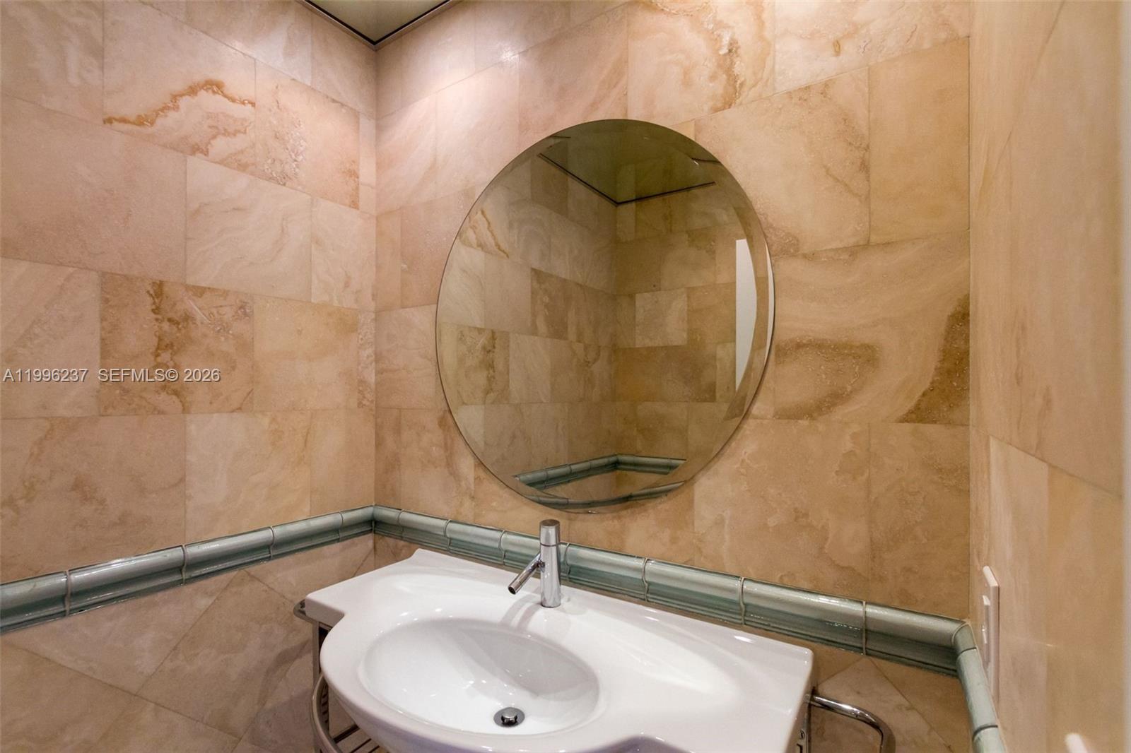 888 Brickell Key Dr #PH2802 Miami, FL 33131