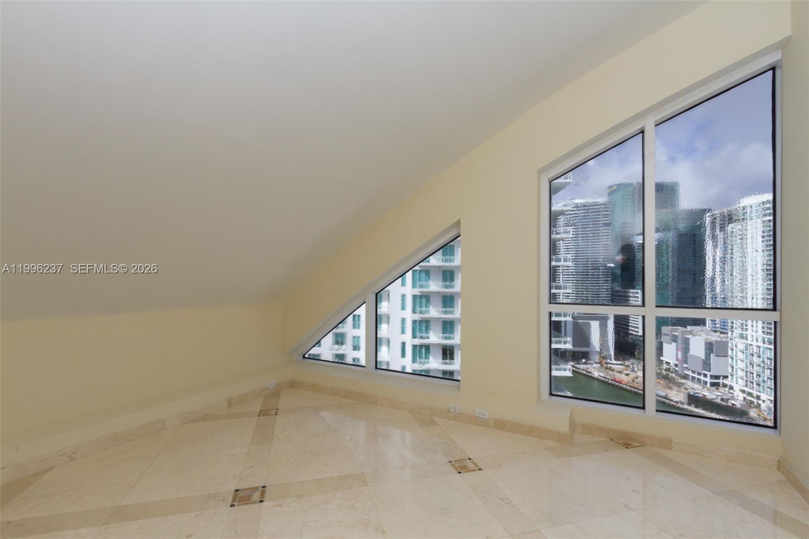888 Brickell Key Dr #PH2802 Miami, FL 33131