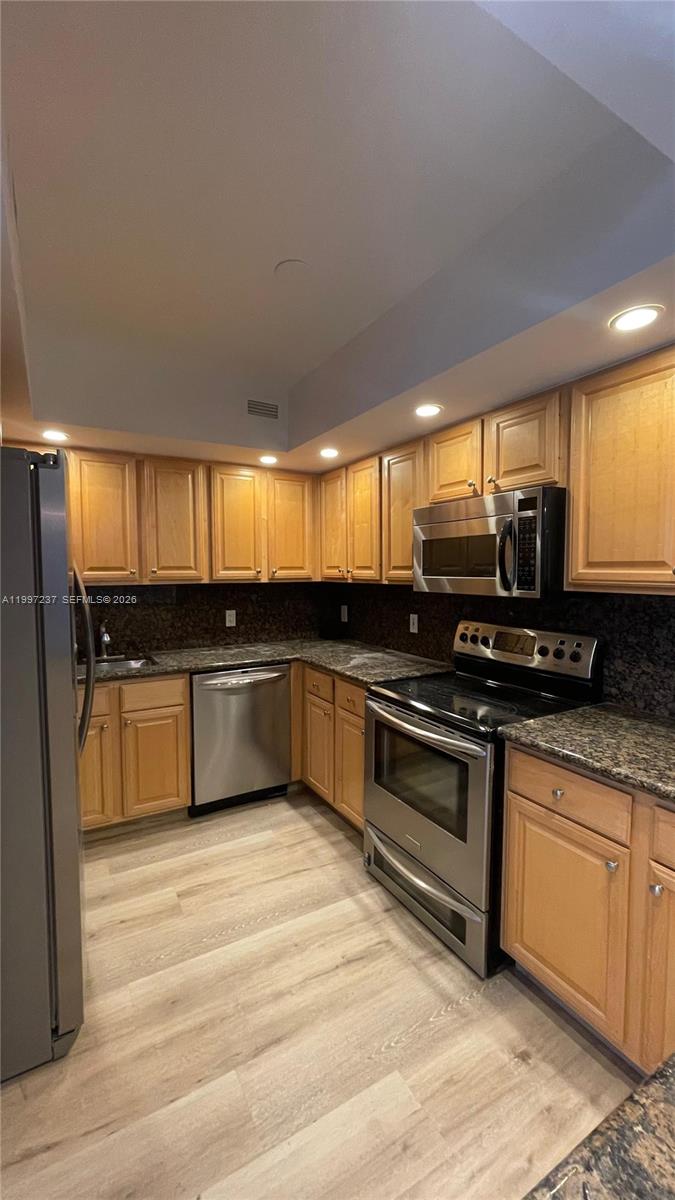 5600 Collins Ave #16N Miami Beach, FL 33140