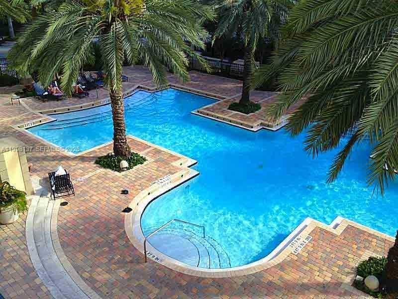 image Porto Bellagio Condo4