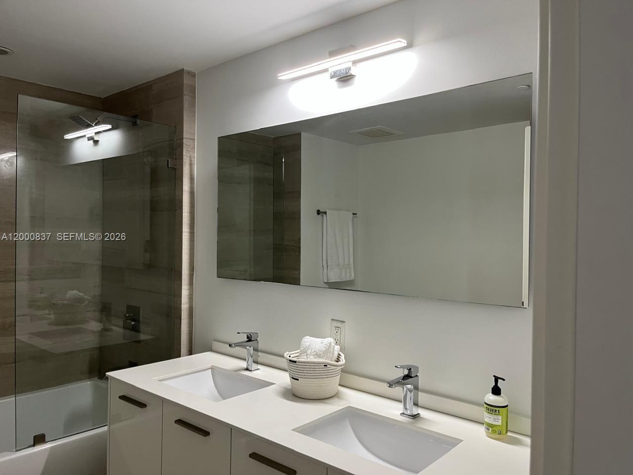 image Brickell House5