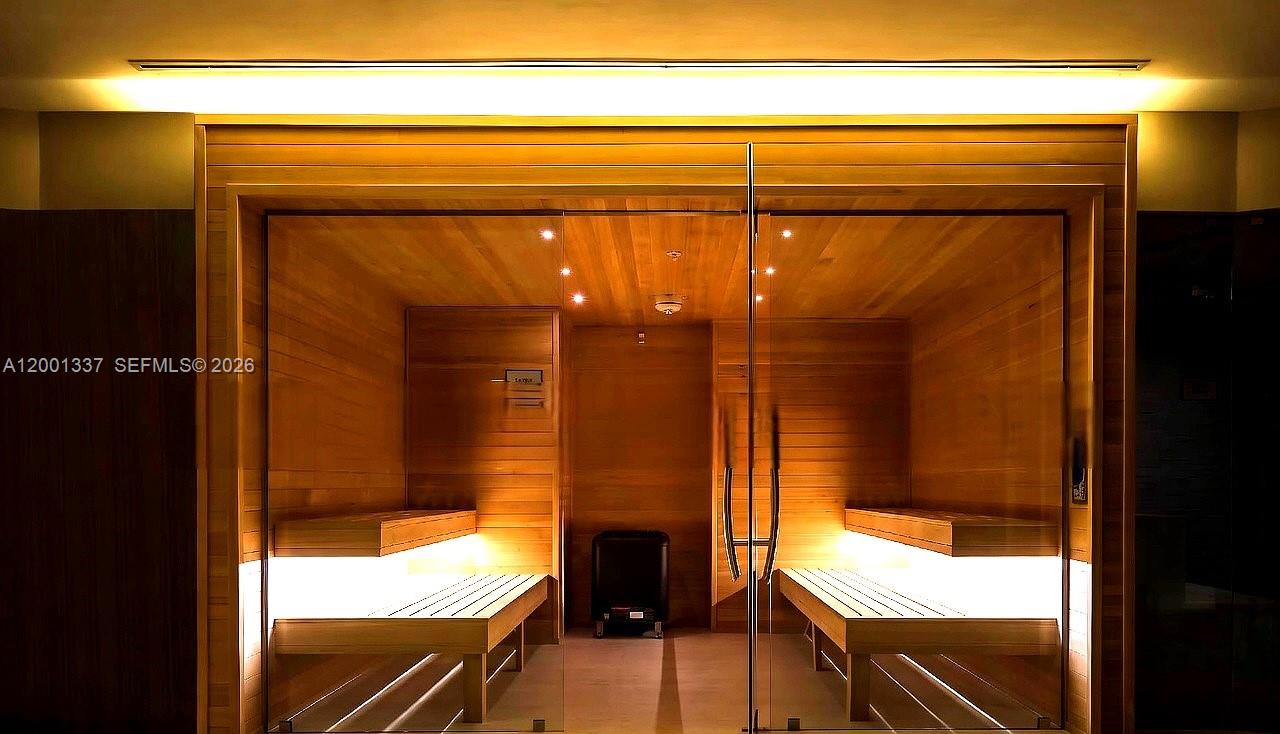 image Aria on the Bay13