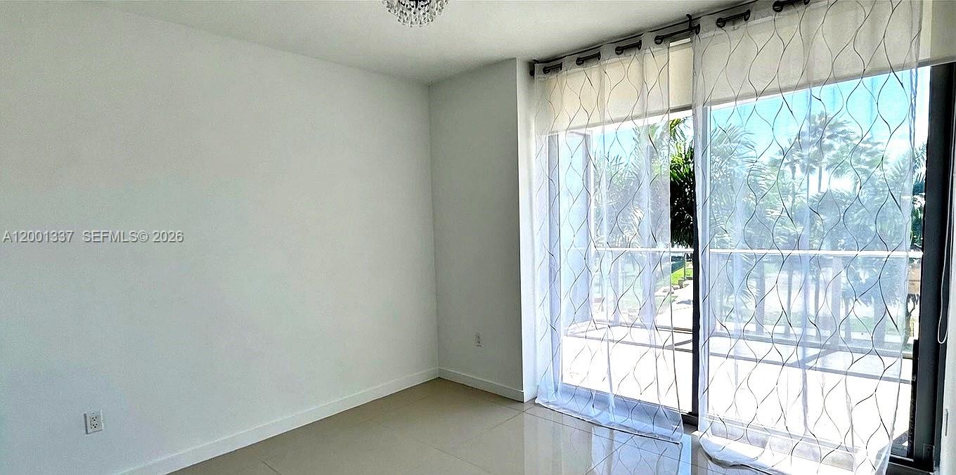 image Aria on the Bay5