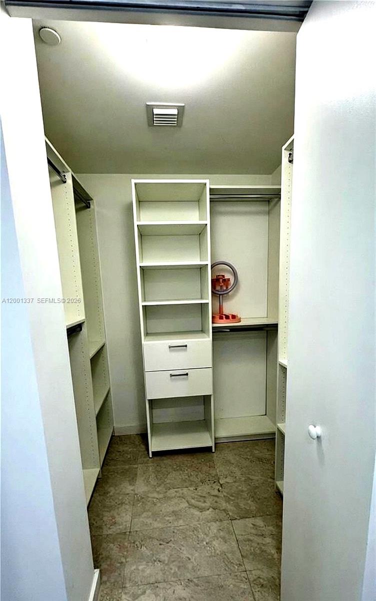 image Aria on the Bay7