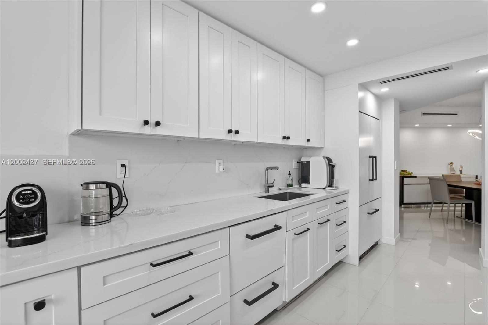 3000 Island Blvd #2404 Aventura, FL 33160