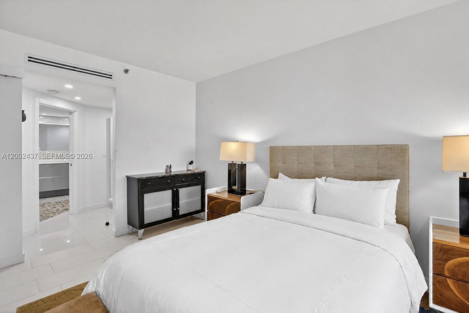 3000 Island Blvd #2404 Aventura, FL 33160