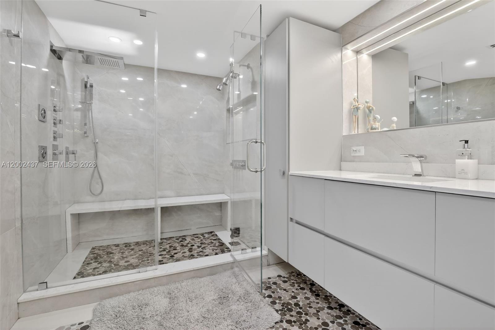 3000 Island Blvd #2404 Aventura, FL 33160