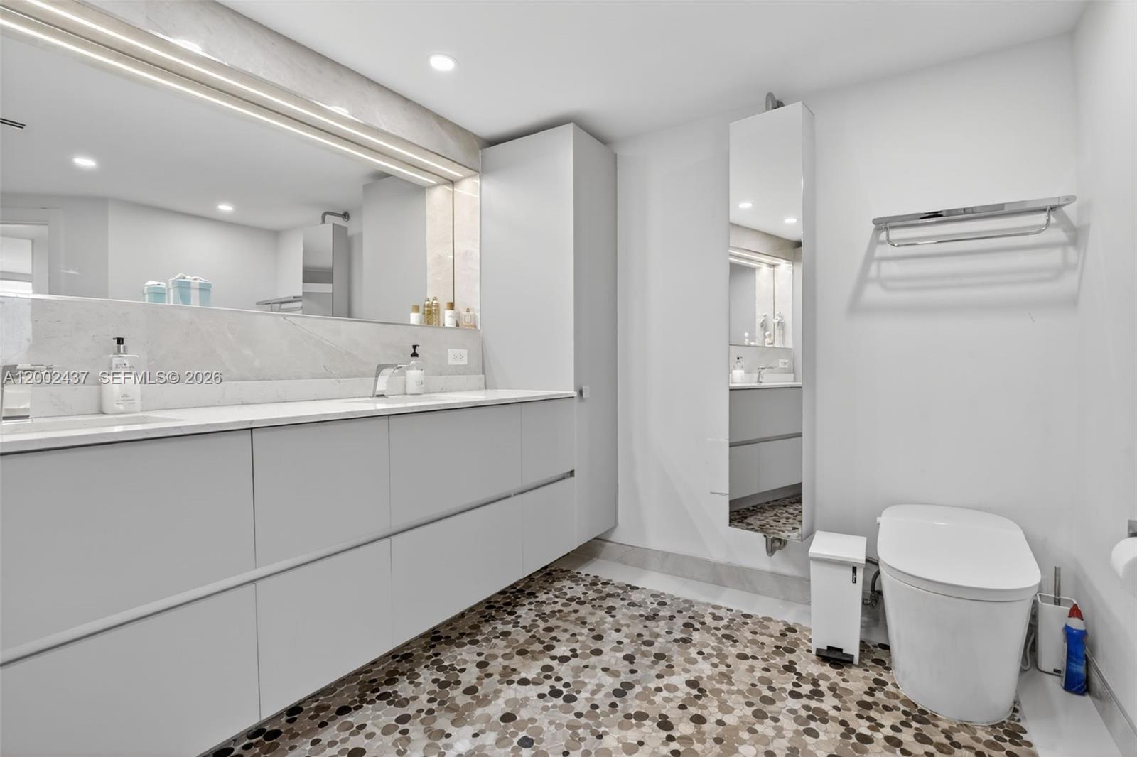 3000 Island Blvd #2404 Aventura, FL 33160