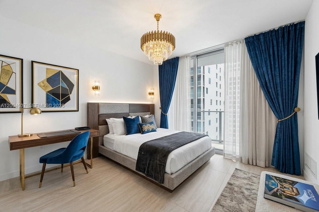 77 SE 5th St #2614 Miami, FL 33131