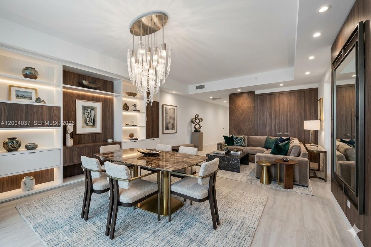 77 SE 5th St #2614 Miami, FL 33131