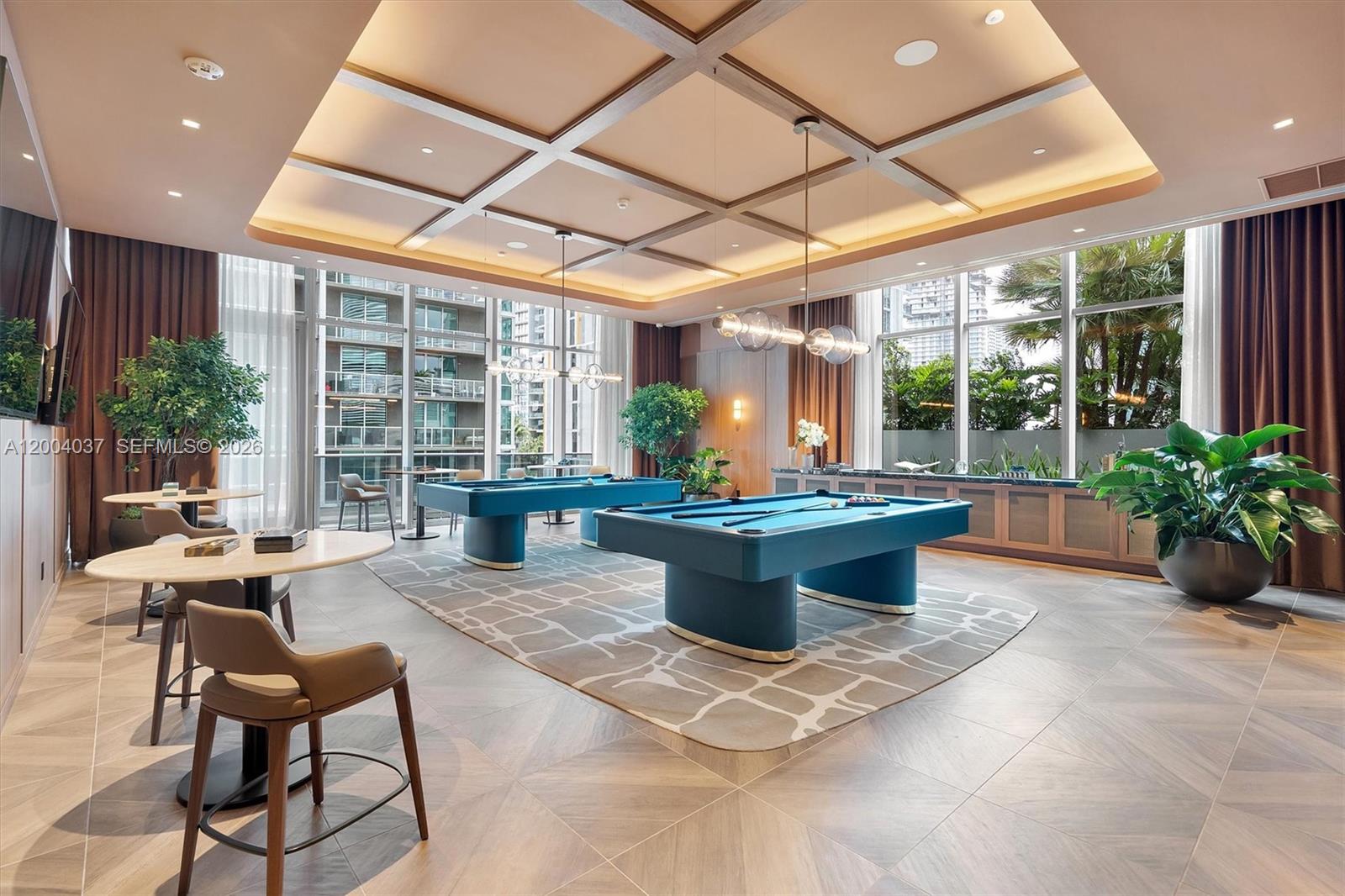 77 SE 5th St #2614 Miami, FL 33131