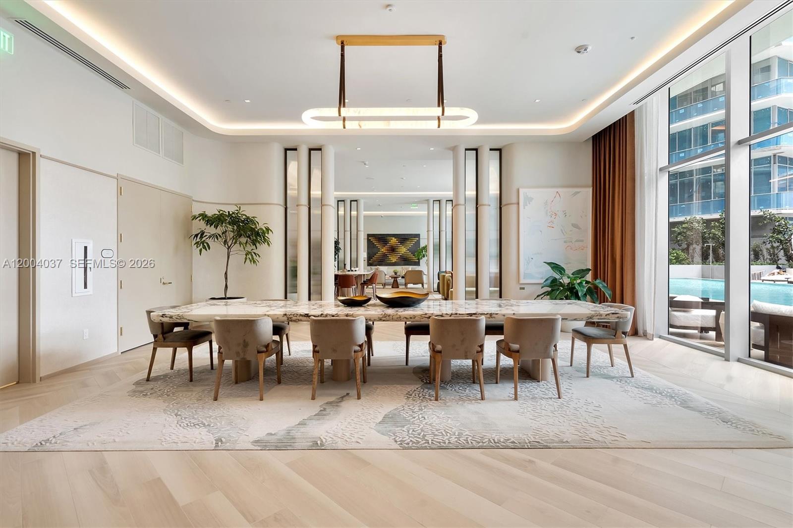 77 SE 5th St #2614 Miami, FL 33131